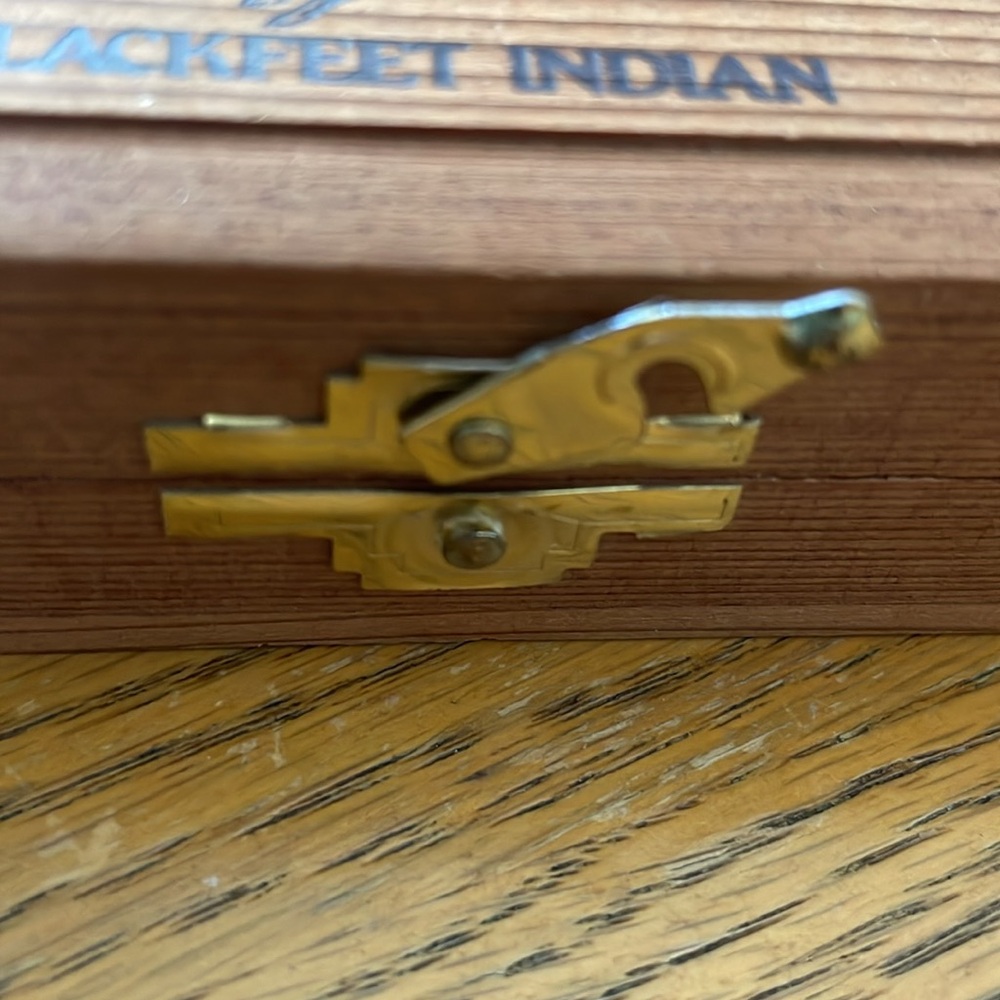 Vintage Set of 12 No. 2 Blackfeet Indian Pencils In Original Cedar Case Unused - Picture 9 of 10